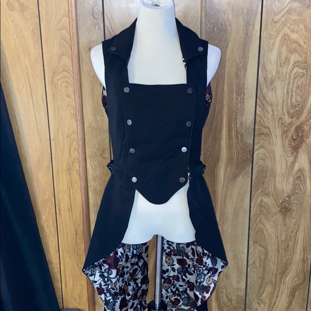 Hot Topic tuxedo vest